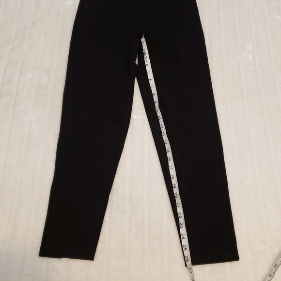 HUE Black Flat Front Pull On Pants - Picture 14 of 16